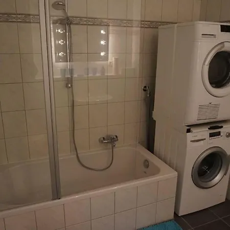 Thomas קרוליננזיל